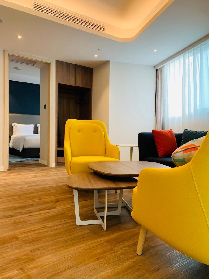 Holiday Inn Express Chongqing Airport Zone By Ihg Exterior photo