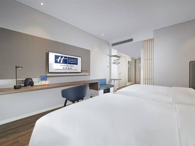 Holiday Inn Express Chongqing Airport Zone By Ihg Exterior photo