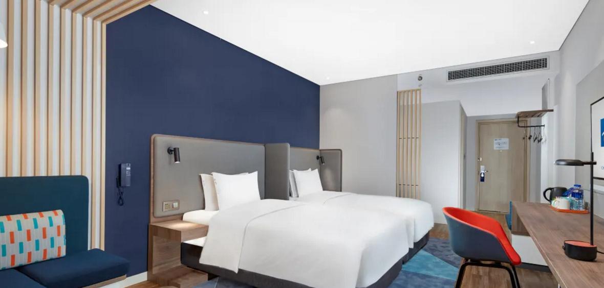 Holiday Inn Express Chongqing Airport Zone By Ihg Exterior photo