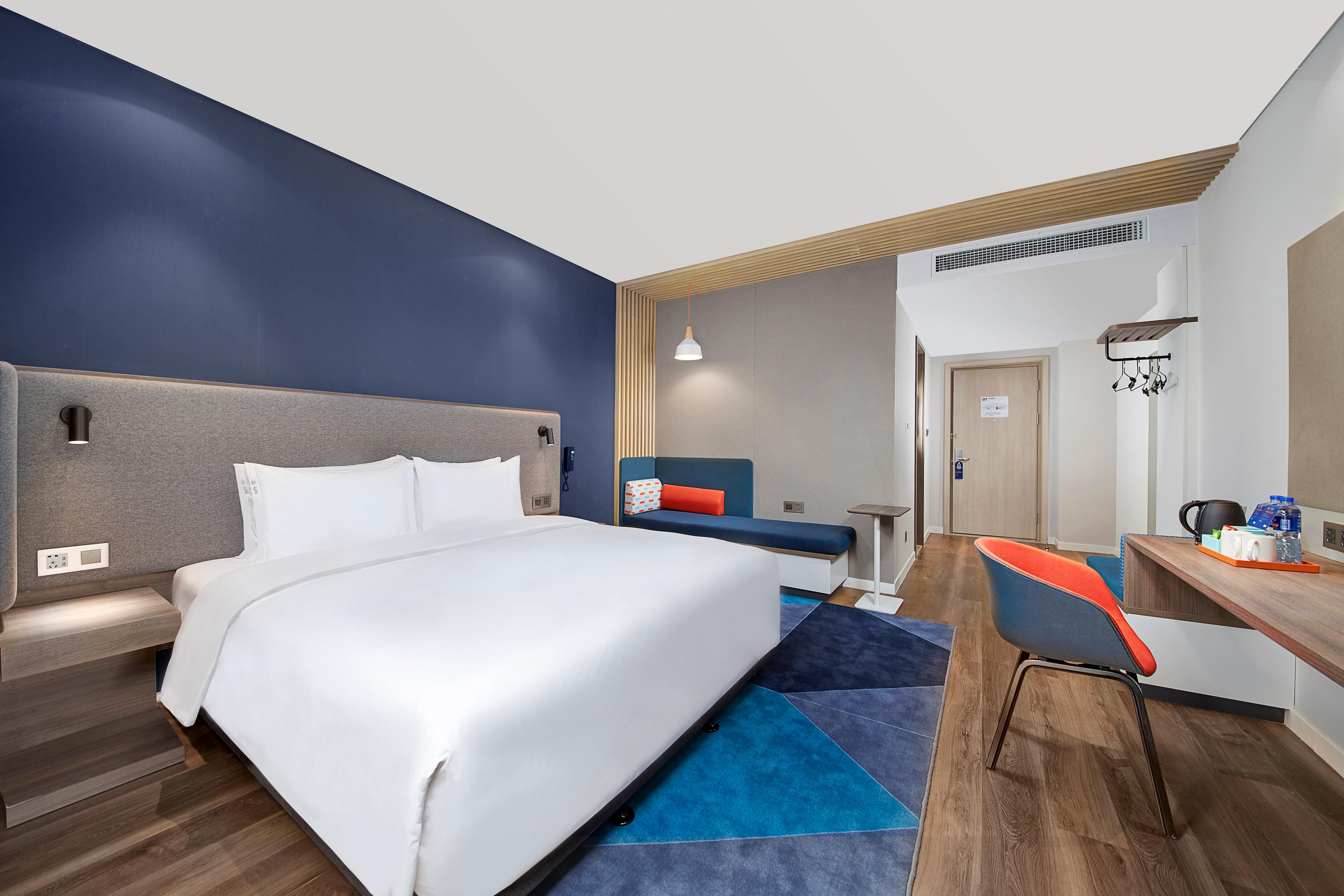 Holiday Inn Express Chongqing Airport Zone By Ihg Exterior photo